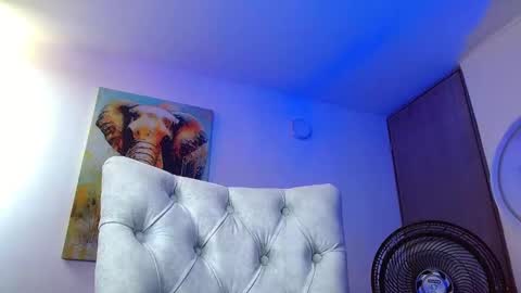 velk_hot1 online show from February 28, 5:17 pm