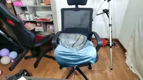 Im VelaI will be Christmas and New Year with my family December 22 to January 13 I will miss you guys. online show from December 4, 8:14 am