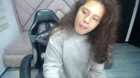 velvet_moon_v online show from October 10, 1:39 pm