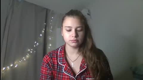 velveted_ivy online show from December 3, 12:06 pm