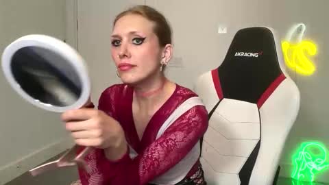 VelvetTGirl online show from February 15, 4:04 am