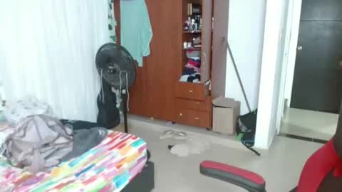 venecasexy44 online show from February 25, 10:30 am