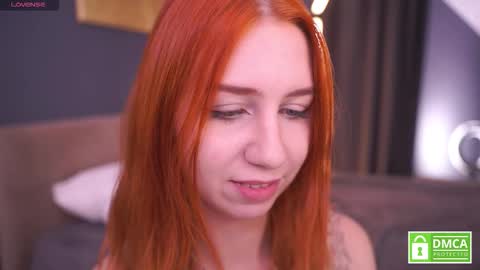 Venelopa online show from December 3, 4:18 pm