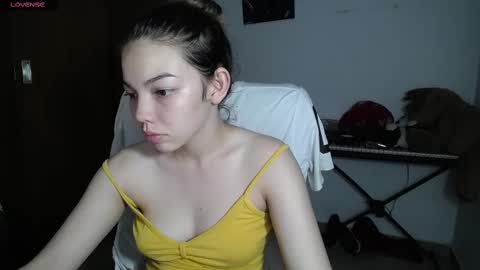 Venelope 3 online show from March 11, 2:10 am