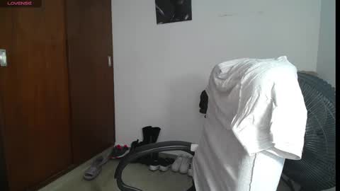 Venelope 3 online show from February 14, 3:43 am