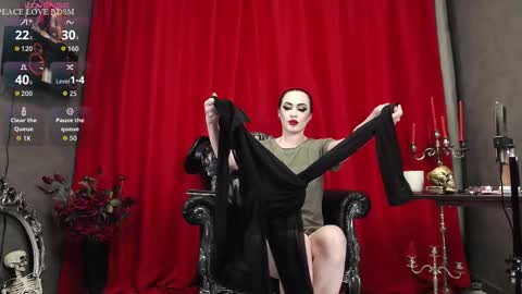 MISTRESS online show from November 9, 4:10 pm