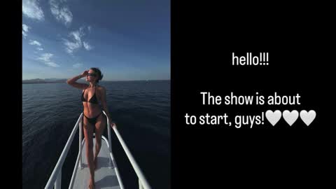 Snapshot of venera_style chatting on September 18, 9:24 am VENERA online show from September 18, 9:24 am
