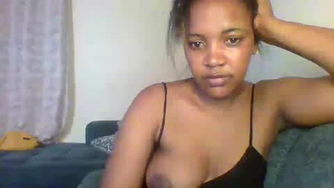venomvesper online show from July 6, 8:22 am