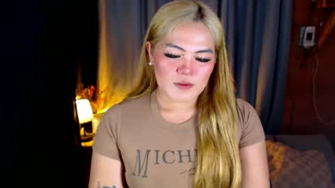 I am Colly Your mystery girl online show from June 22, 3:25 am