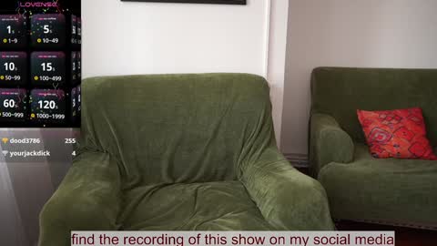 Bella online show from October 28, 1:12 pm