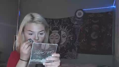 Miss Venus online show from October 17, 11:09 pm