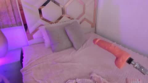  Venuss  online show from March 2, 7:15 am