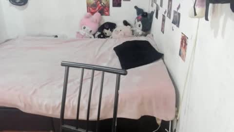 Venuss  online show from November 19, 12:48 pm