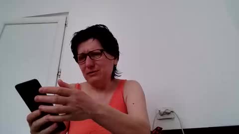 Vera online show from May 6, 5:13 am