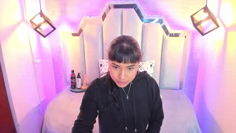 Domelipa  online show from January 9, 12:00 pm