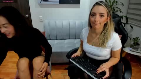 Catalina online show from March 11, 1:48 am