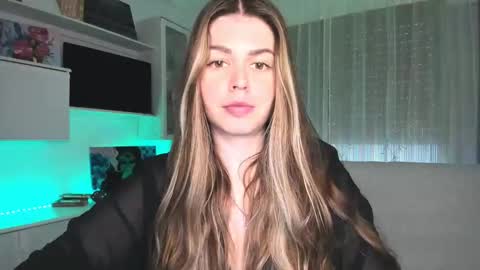 Lolitalolz online show from February 26, 5:21 pm