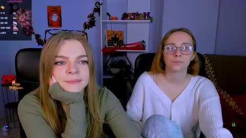 Ronni online show from November 3, 8:10 pm