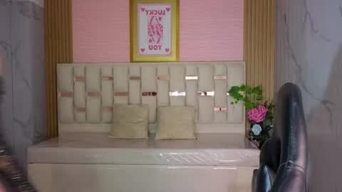veronicaa_s online show from July 7, 8:02 pm
