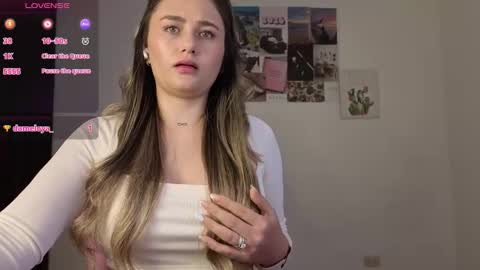 Vero online show from March 19, 3:01 am