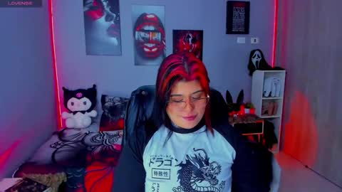 Miss Veronika online show from November 13, 7:05 pm