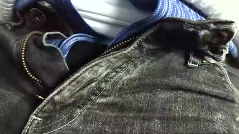 Erik online show from March 17, 7:46 am