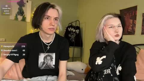 veryraretwins online show from November 28, 2:41 am