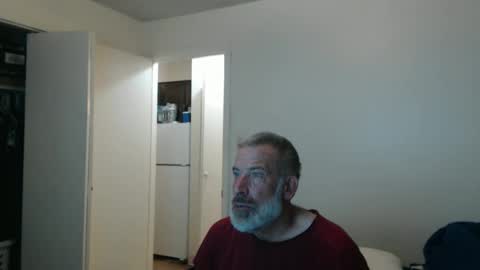 hairy man online show from February 5, 1:20 am