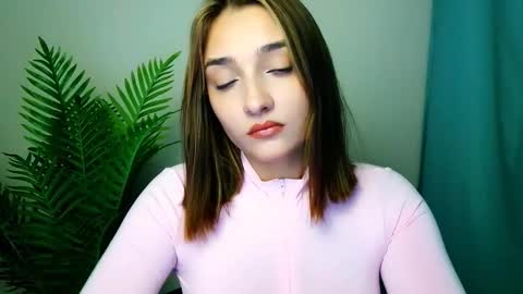 Ana online show from November 14, 1:57 pm