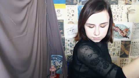 Snapshot of veryveryvery_shy chatting on January 30, 10:08 am veryveryvery_shy online show from January 30, 10:08 am