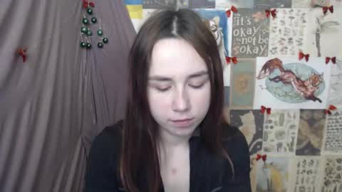 veryveryvery_shy online show from January 17, 7:07 am