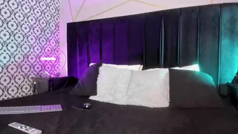 Snapshot of verza_h23 chatting on September 25, 12:01 pm Sthefanny online show from September 25, 12:01 pm