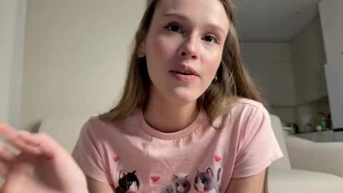 Vi online show from April 26, 5:43 pm