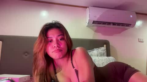 via_olala online show from January 8, 4:57 pm