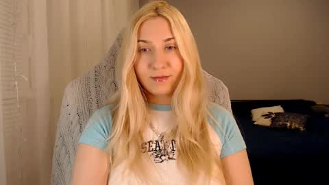 Amelia online show from November 17, 6:10 pm