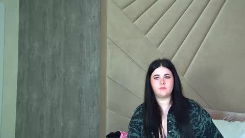 VickiBrooks online show from February 4, 8:38 pm