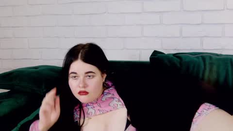 VickiBrooks online show from February 14, 1:13 am