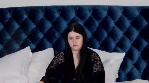 VickiBrooks online show from February 12, 12:27 am