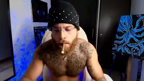 vickingcock7 online show from May 14, 7:50 am