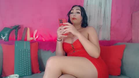 vicky_gill_ online show from December 15, 11:01 pm