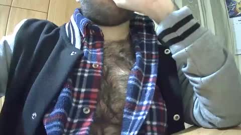 Snapshot of victorhume chatting on December 1, 4:53 pm VictorHume online show from December 1, 4:53 pm