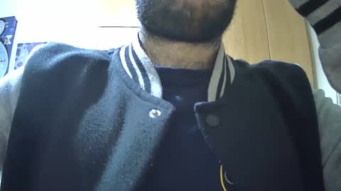 Snapshot of victorhume chatting on October 19, 4:22 pm VictorHume online show from October 19, 4:22 pm