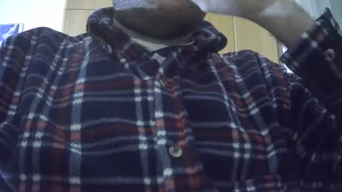 Snapshot of victorhume chatting on February 19, 11:25 pm VictorHume online show from February 19, 11:25 pm