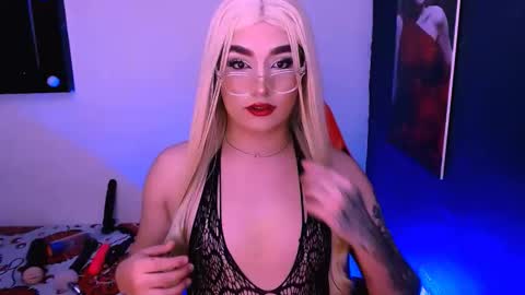 Milagros  online show from April 8, 5:10 am