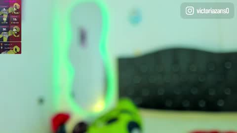 Victoria  independent model online show from November 13, 6:32 pm