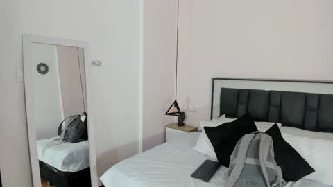 valentina online show from November 27, 9:50 am