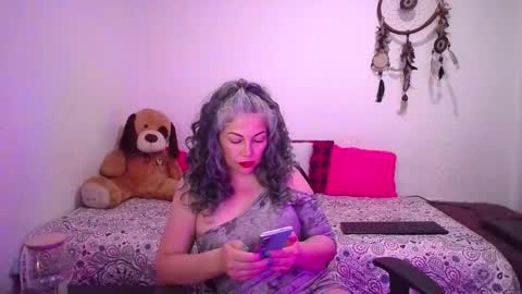 Victoria Lover online show from November 20, 3:49 am