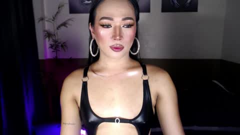 Victoria online show from April 13, 6:34 pm