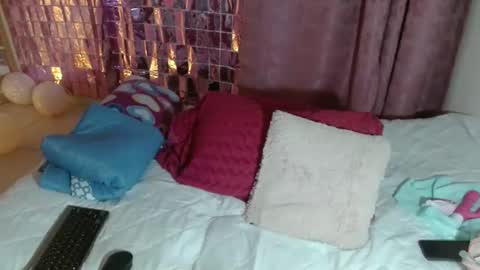 VICKY online show from February 23, 2:07 am