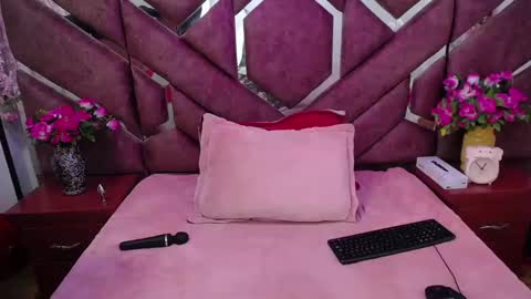 Victoria online show from March 3, 7:17 pm